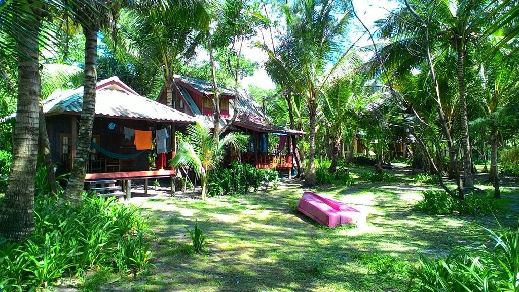 Hornbill Hut Hotell Koh Phayam Eksteriør bilde