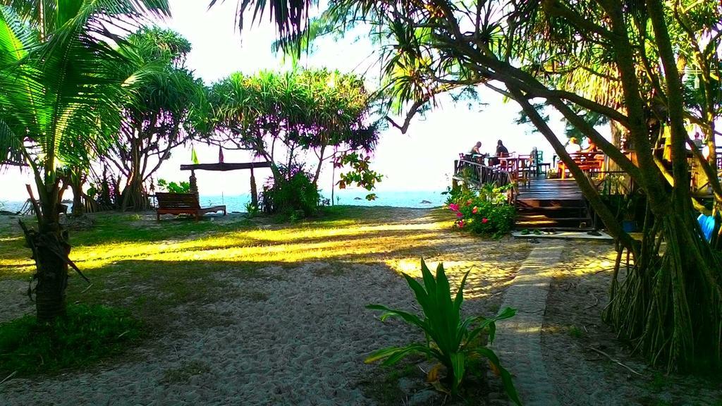 Hornbill Hut Hotell Koh Phayam Eksteriør bilde